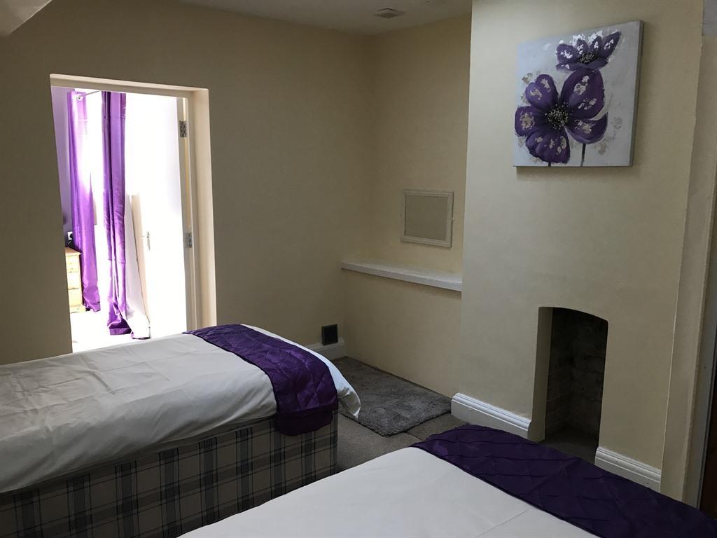 Room image 2